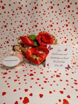 Preview: Pralinen Herz Torte für Verliebte